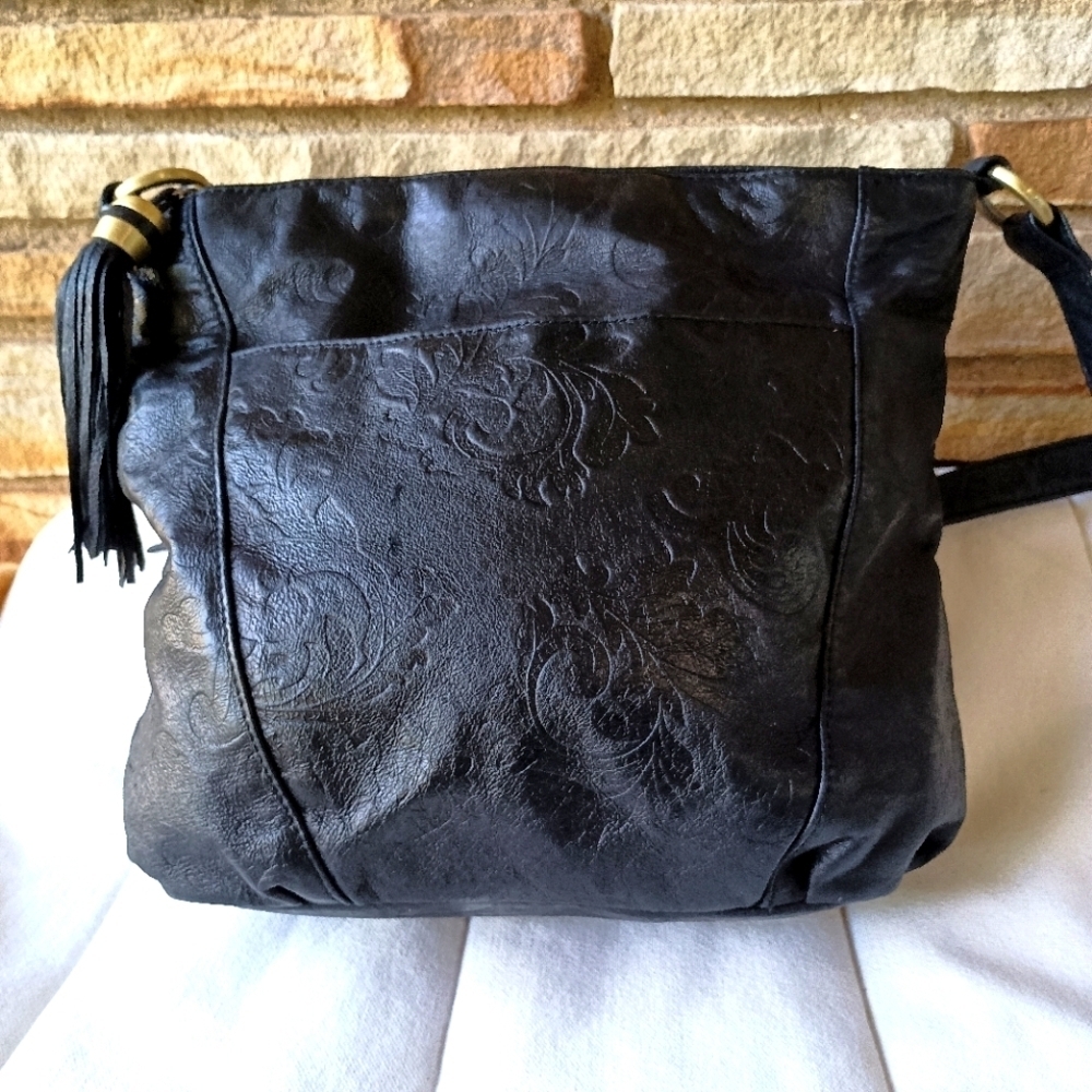St. Johns Bay Vintage Black Floral Leather Shoulder/ Crossbody Purse